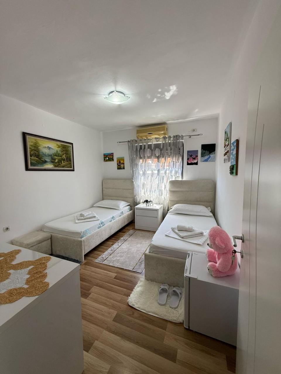 Flat In Berat'S Center公寓 外观 照片