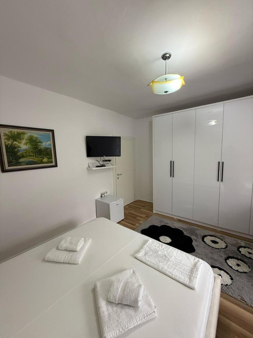 Flat In Berat'S Center公寓 外观 照片