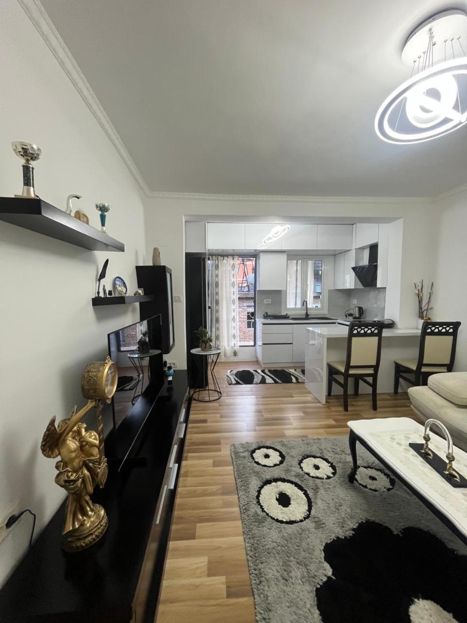 Flat In Berat'S Center公寓 外观 照片